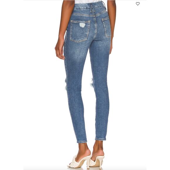 Good American Good Waist Distressed Jeans Size 4 in Indigo144 - Picture 3 of 11